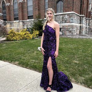Sherri Hill Prom